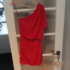 Elegant Red One-Shoulder Dress